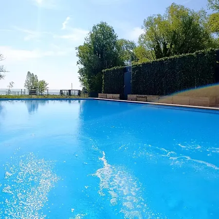 Lake Resort Beach Apartment Keszthely